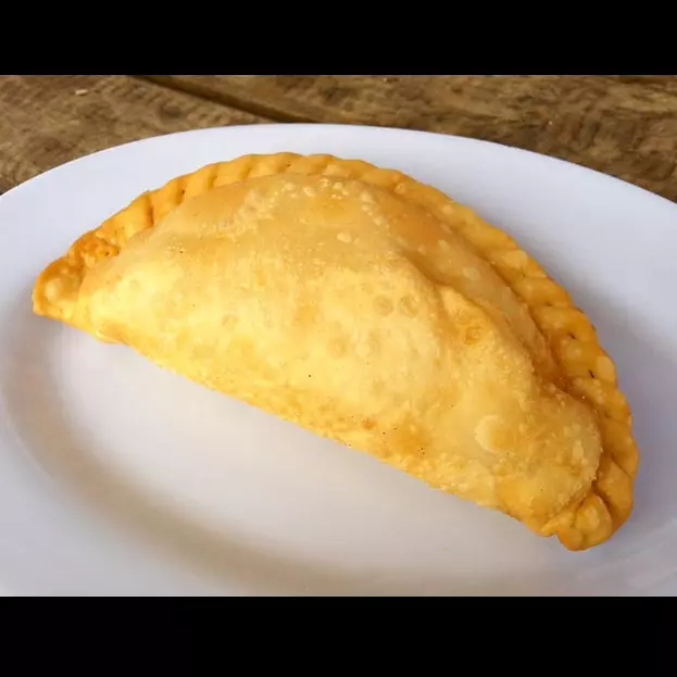 * Empanada de Queso
