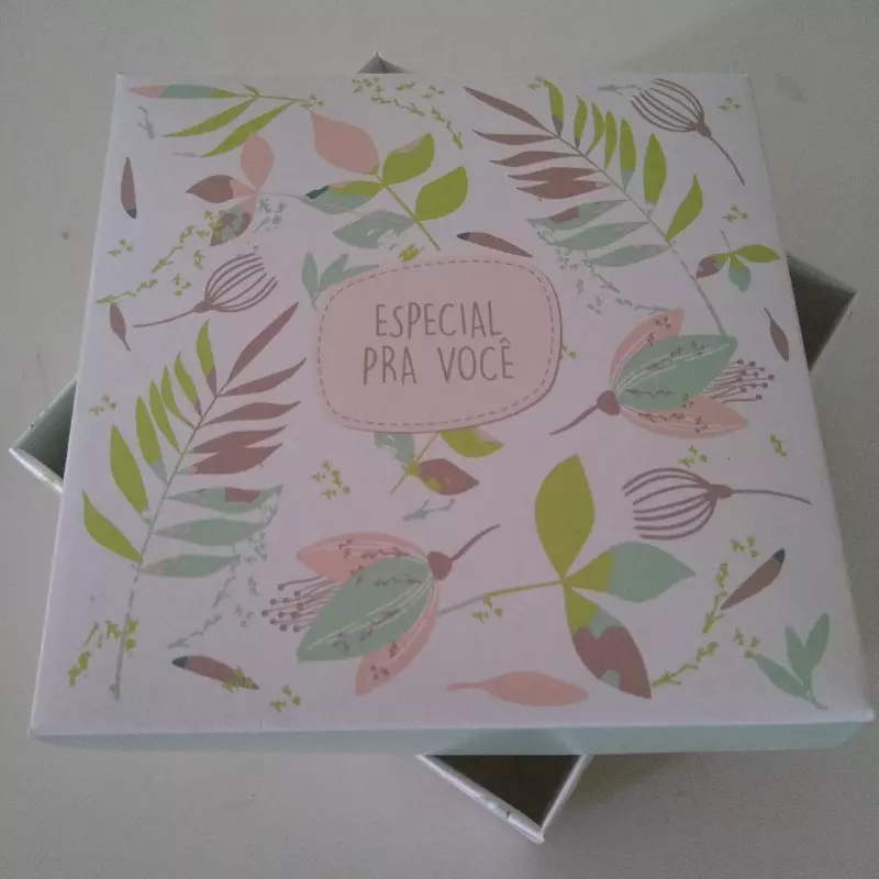 Caixa de presente (2) - 9 unid.