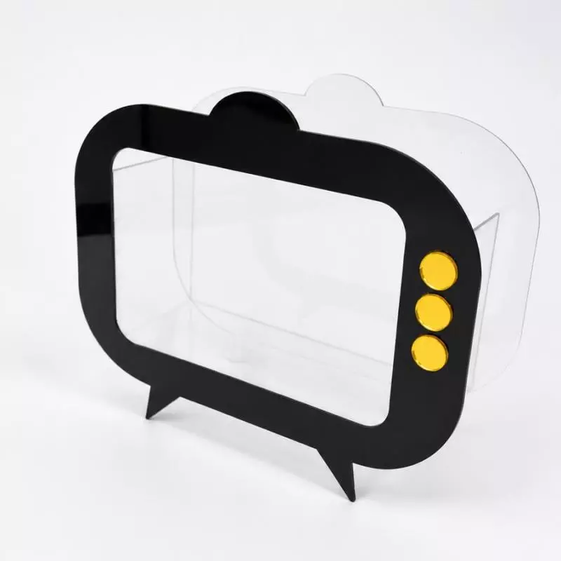 Caja acrilica televisor