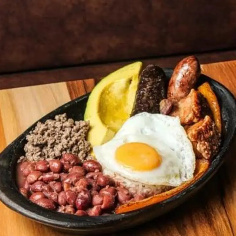 BANDEJA PAISA
