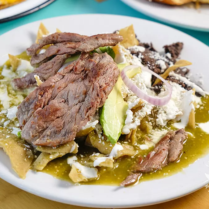 (ElJ) Chilaquiles arrachera especial