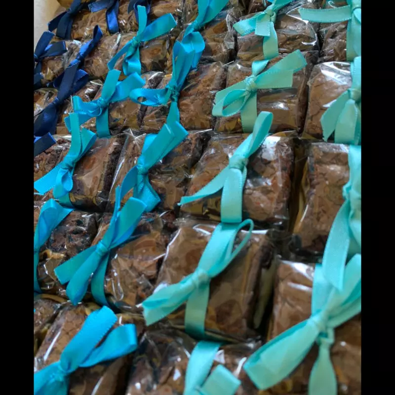 Brownies/palha italiana com lacinho