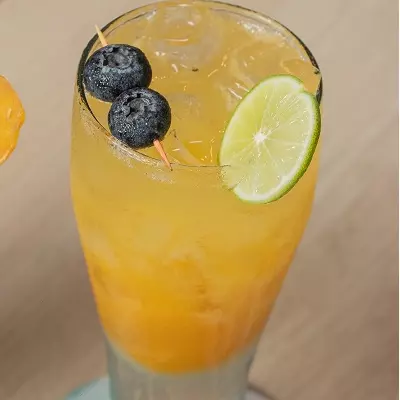 Soda de frutos amarillos