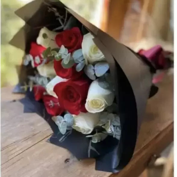 Rosas rojas & Blancas