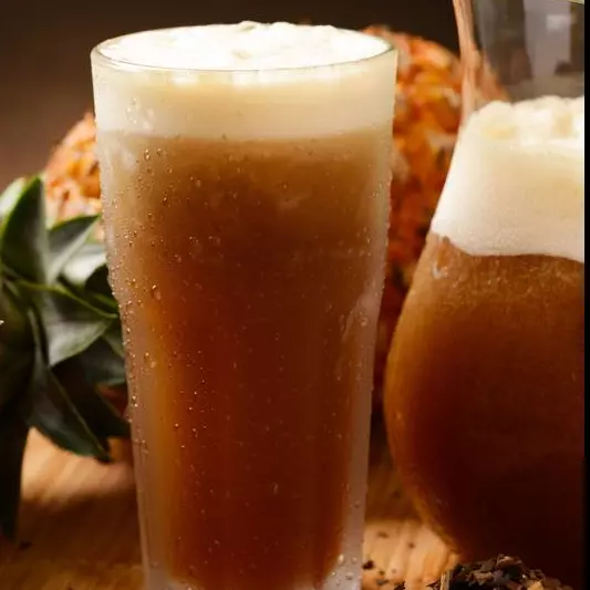 Chá mate batido com abacaxi