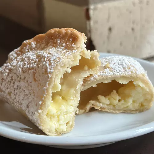 EMPANADA DE QUESO