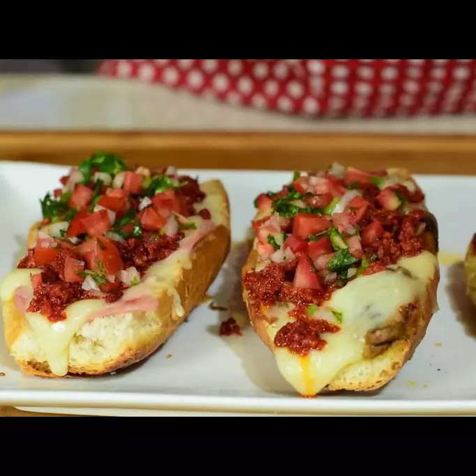 MOLLETES