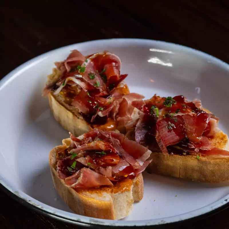 PAN CON TOMATE