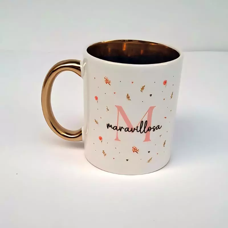 Mug color interno y oreja dorado