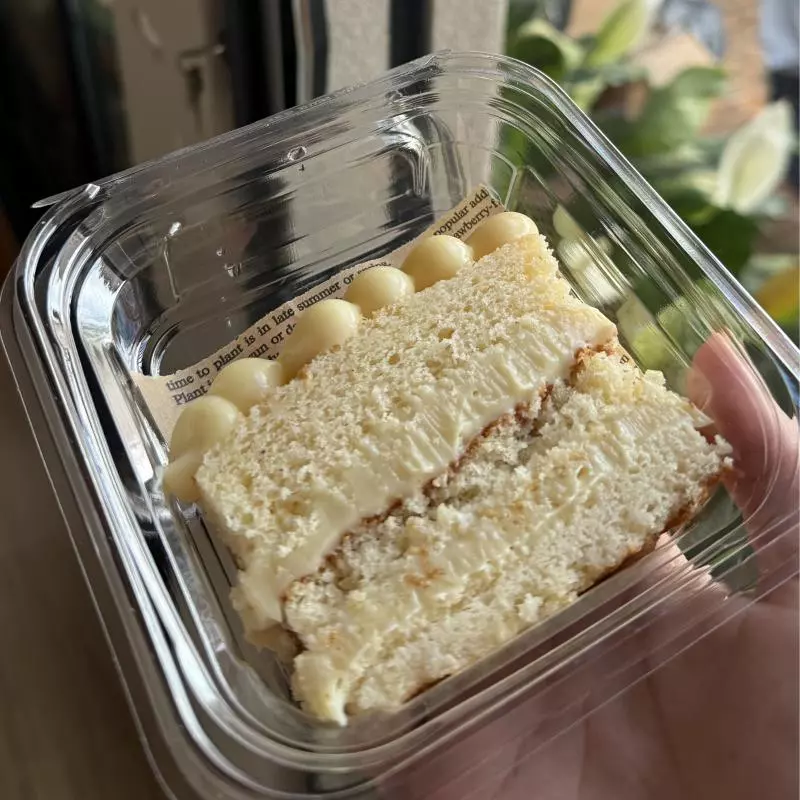 Fatia massa branca e ninho 130g