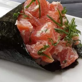 TEMAKI SALMÃO FRESH (Sem arroz)