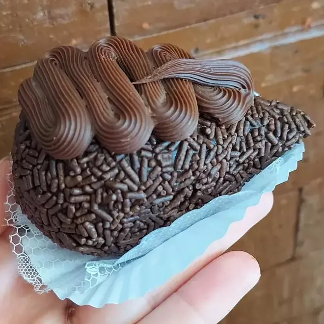 Coxinha Brigadeiro com Morango