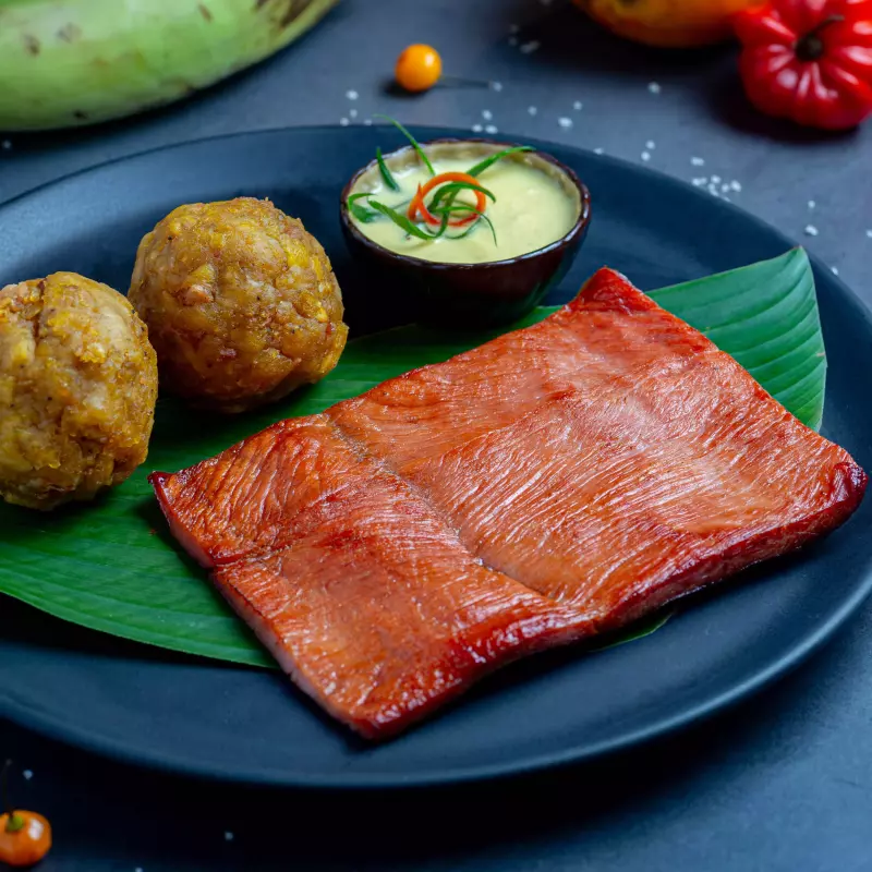 Tacacho con cecina