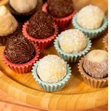 Combo com 50 docinhos - MISTO