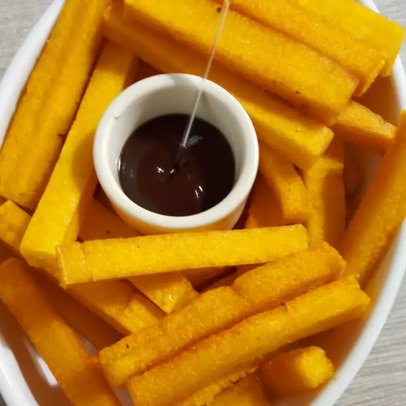 POLENTA FRITA - MEIA