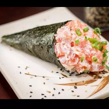 TEMAKI  SALMÃO PHILADELPHIA