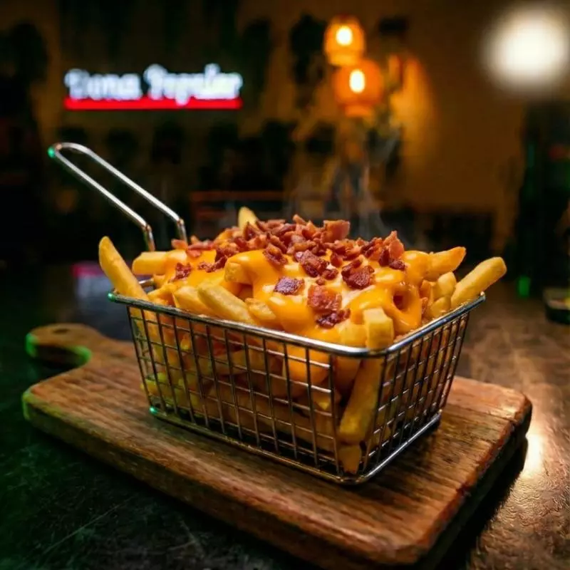 BATATA FRITA ESPECIAL