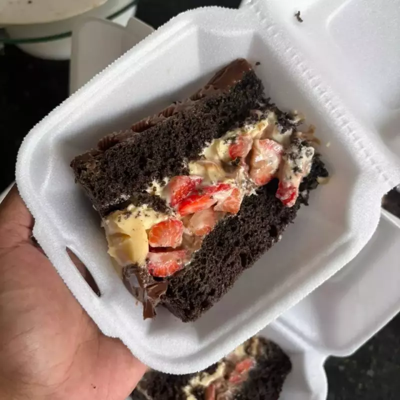 TORTA CASADINHO COM MORANGO