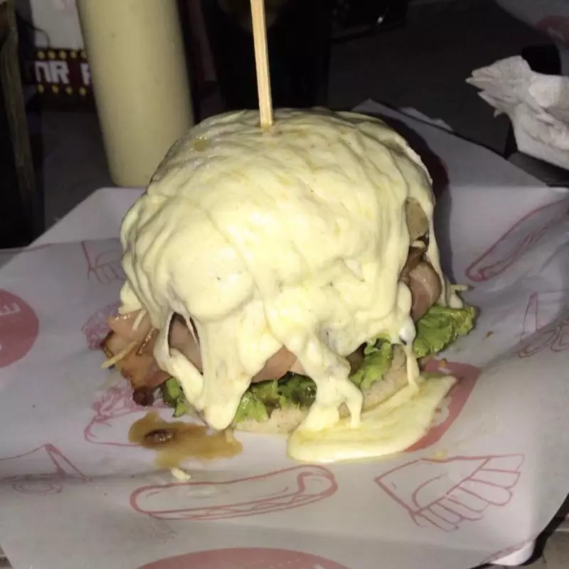 Burguér Gratinada Reina Blanca