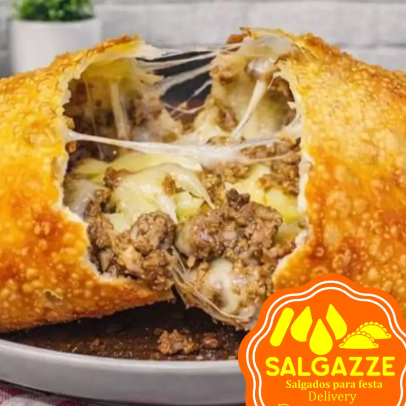 Pastel de Carne C/Queijo
