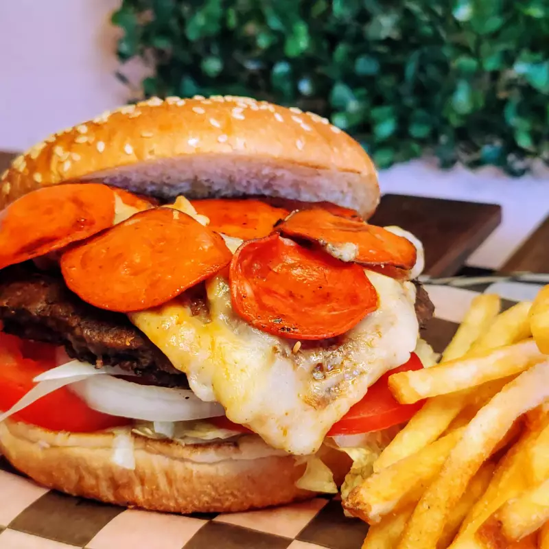 Pepperonni Burger