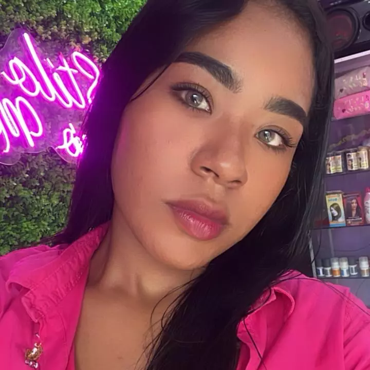 Avellana   hiperrealistas  ☕️