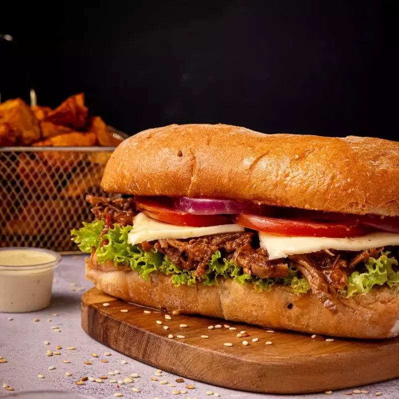 Sándwich de Res+papa artesanal