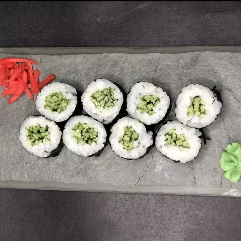 Hossomaki de pepino 8un