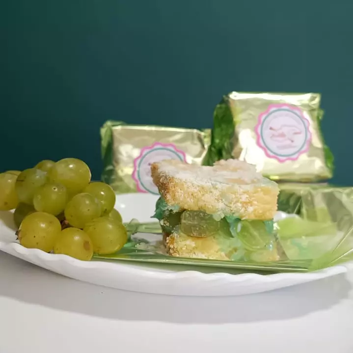 BOLO GELADO SURPRESA DE UVA