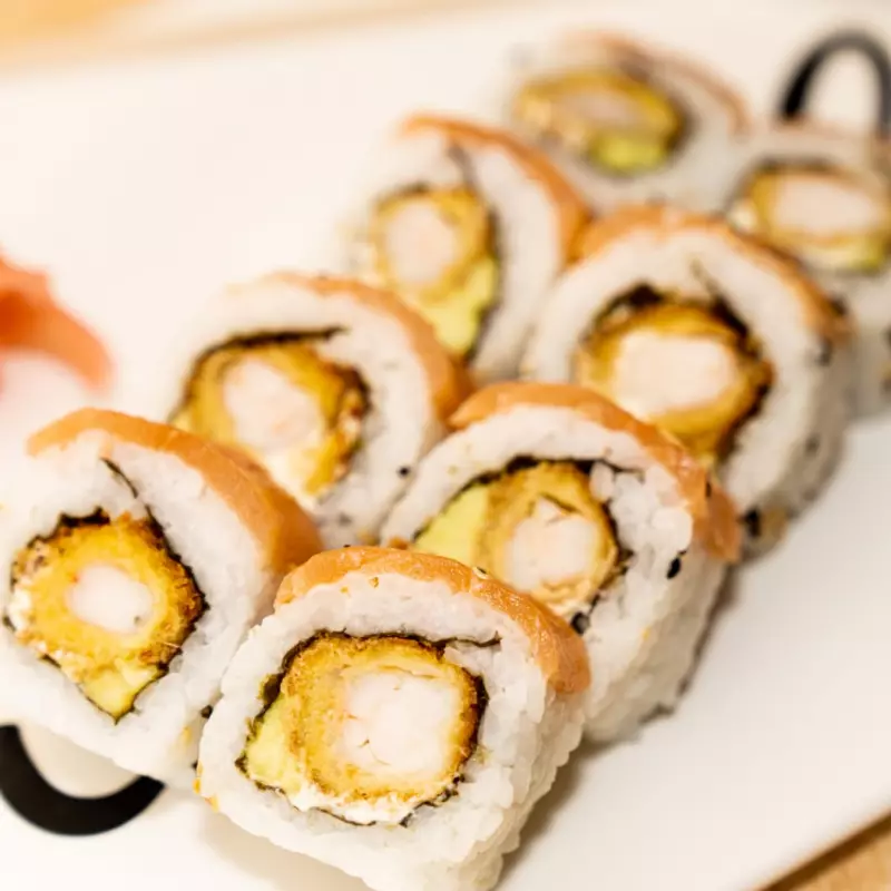 Detroit roll 8 piezas