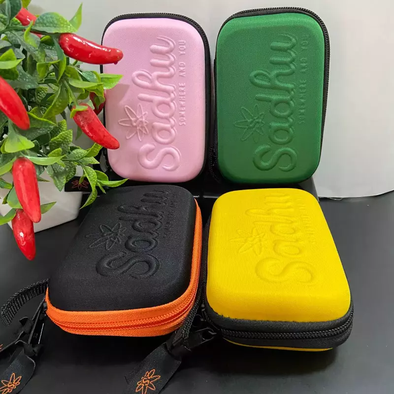 Case Sadhu Media Tecido