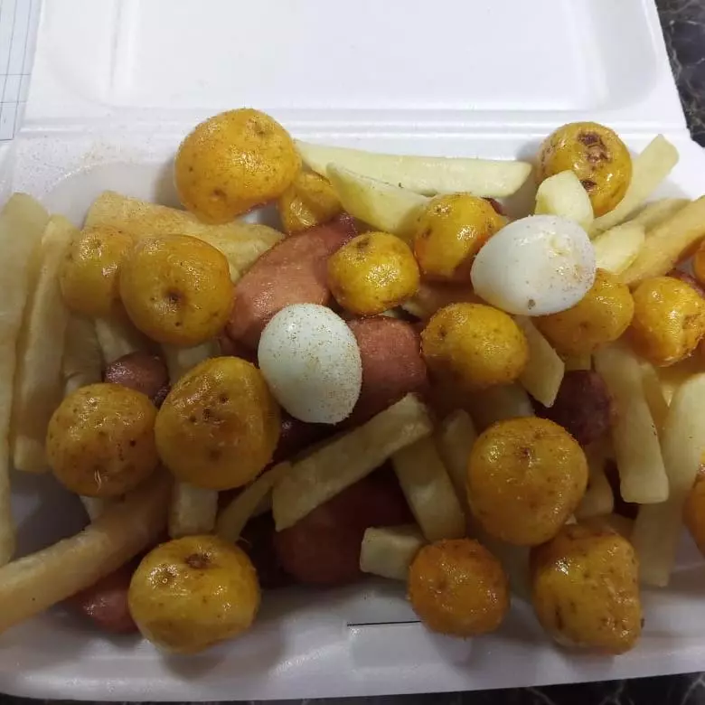 Salchipapa Especial