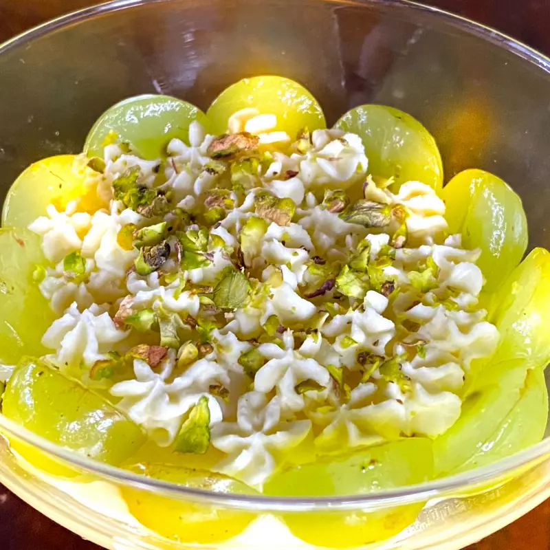 Brigadeiro de Pistache com Uva Verde