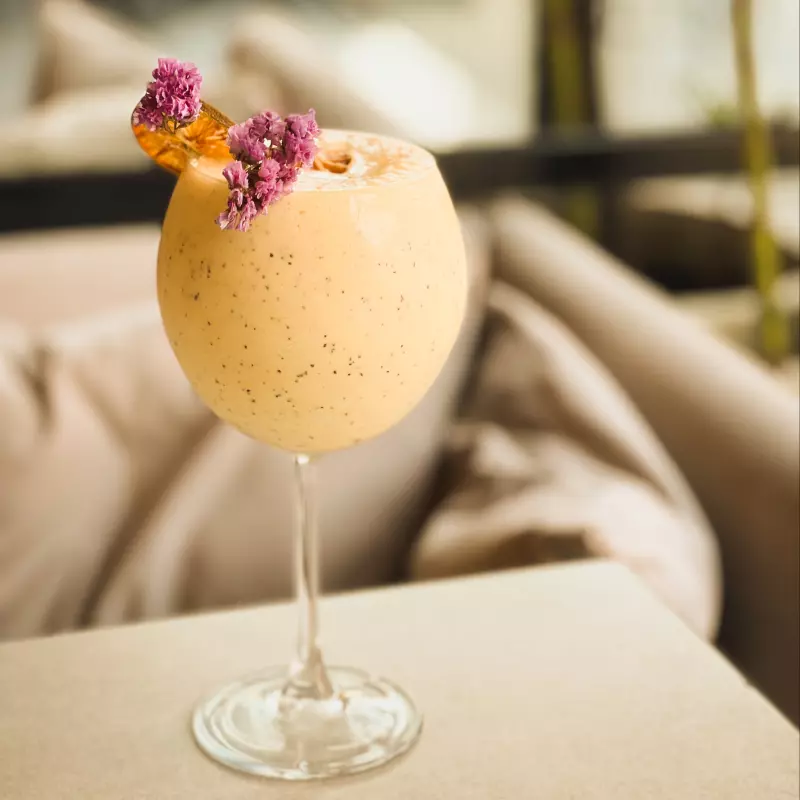 JUGO DE FRUTAS C/LECHE