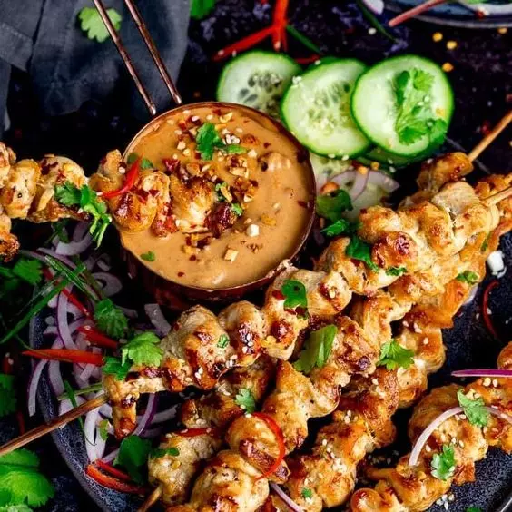 Viernes 10 Abril - Satay de pollo