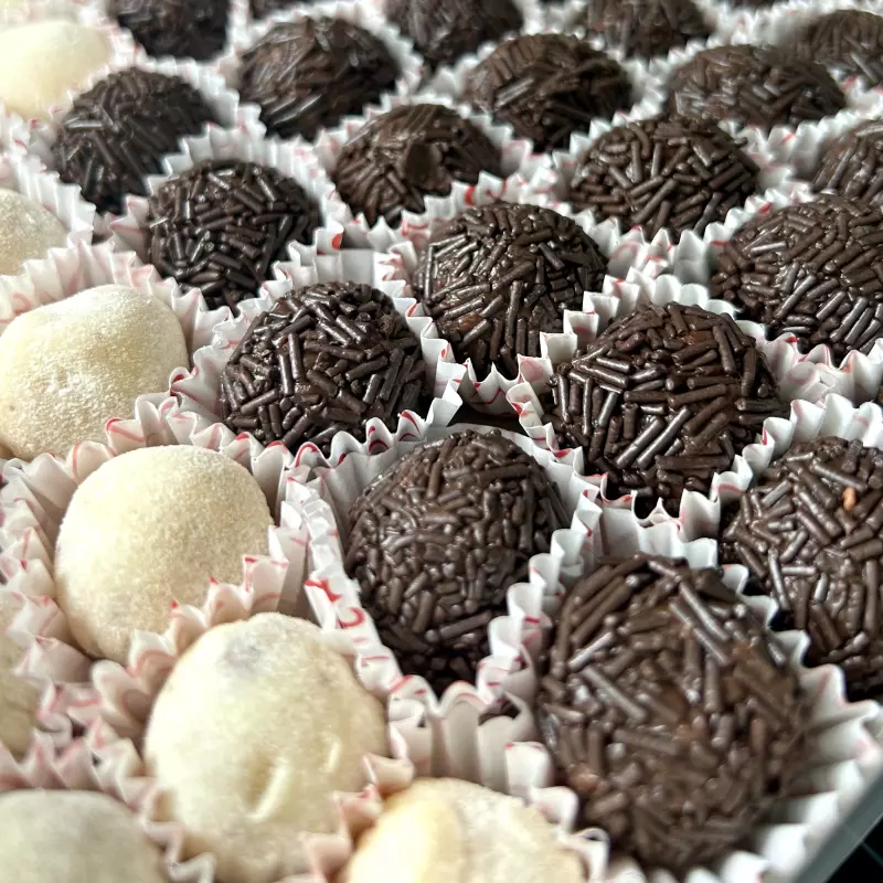Brigadeiros 100un. Sabores Clássicos