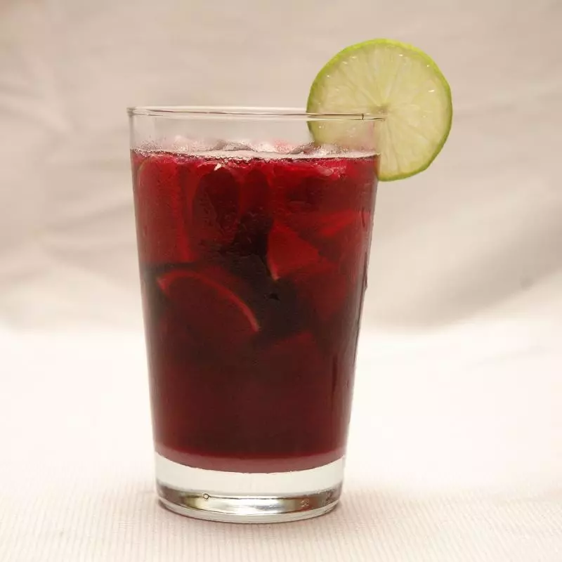 Caipirinha de Vinho Abacaxi