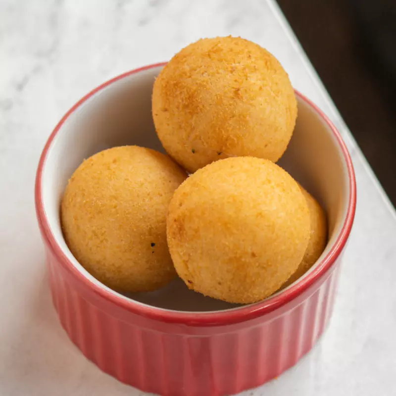 Bolinha de Queijo (12 UN)