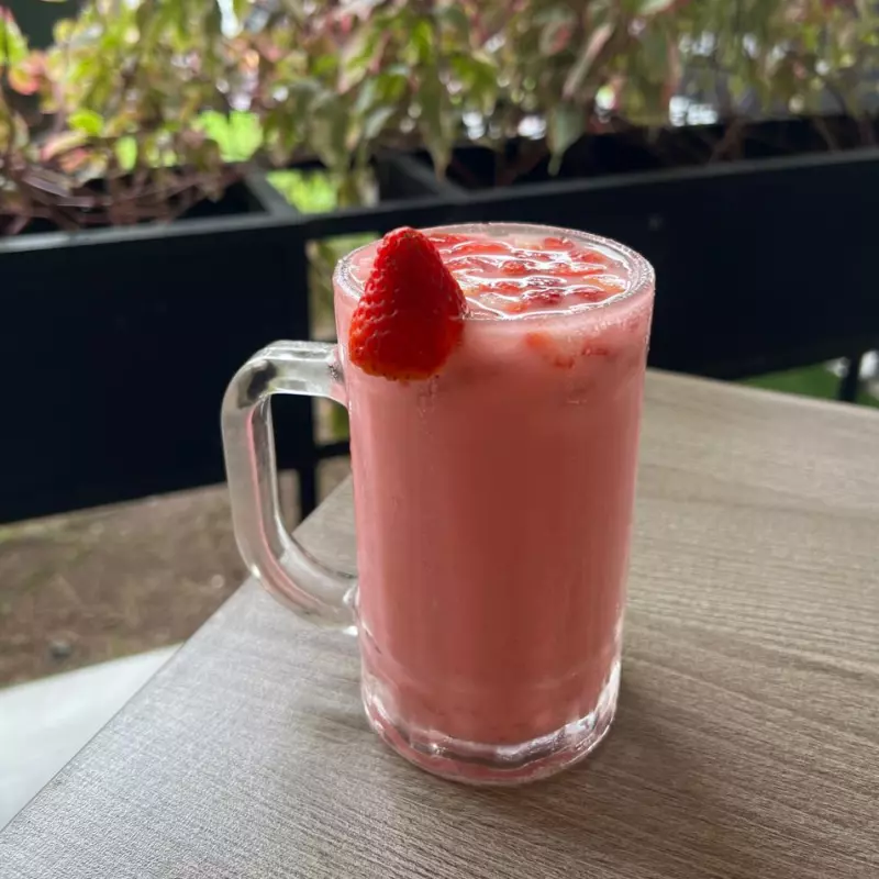 Agua fresca de fresa