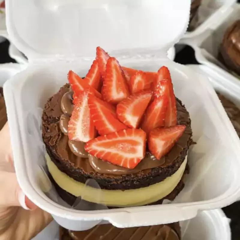 Brownie Supremo c/ Morango