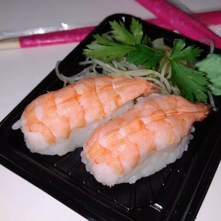 Sushi de camarão