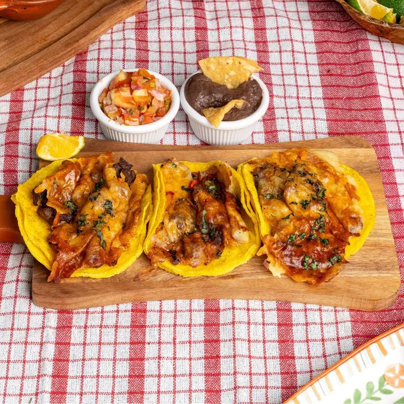 Tacos Pastor Queso