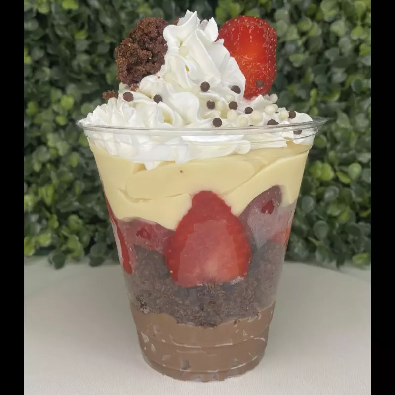 Copo da Felicidade 2 Amores Morango