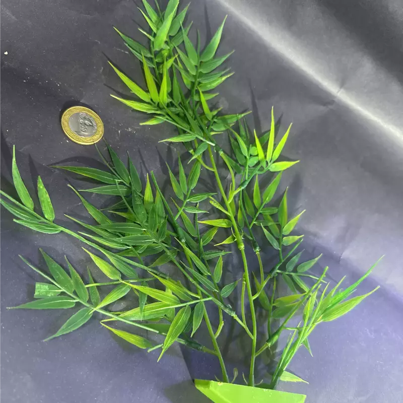 Planta  artificial folhas - M