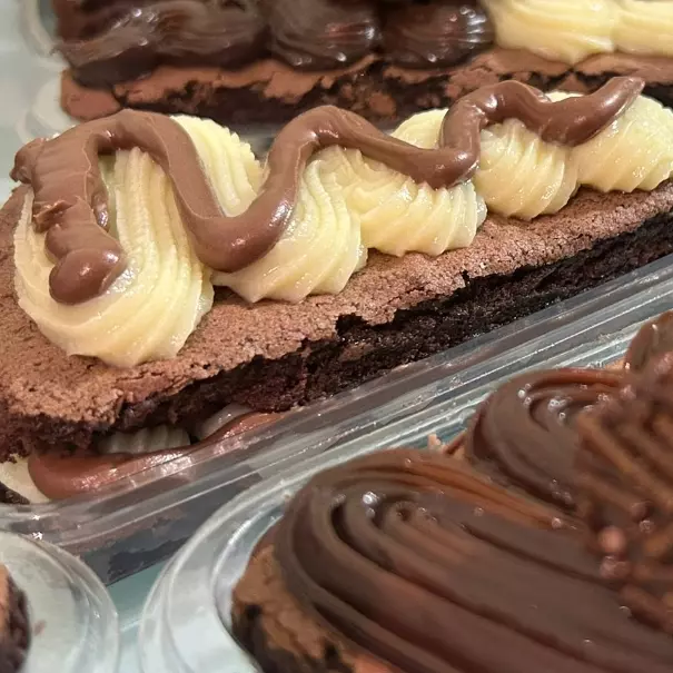 Fatia de Brownie ninho com Nutella