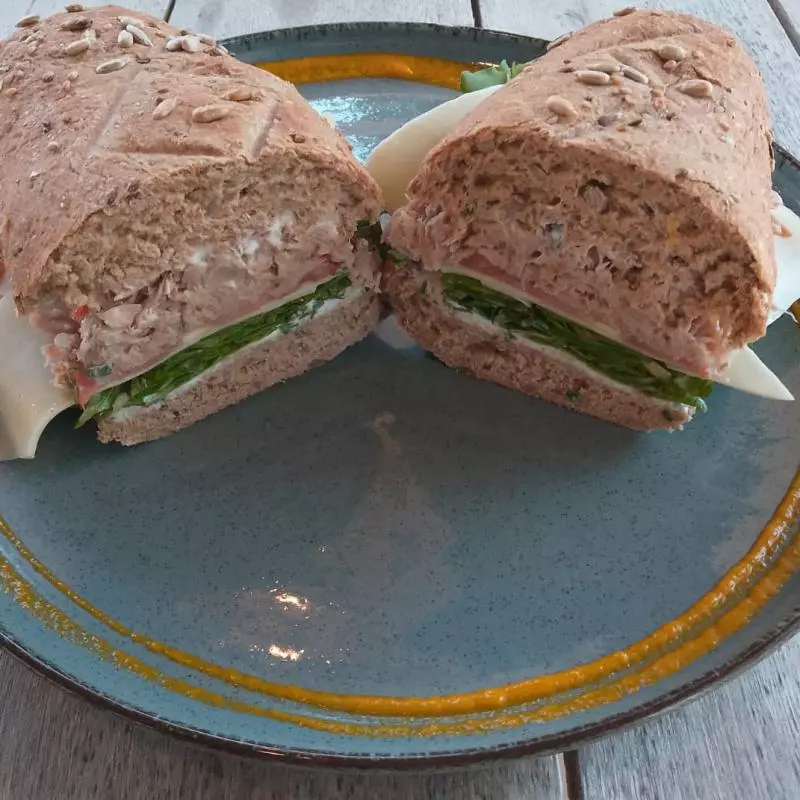 SANDWICH DE ATUN
