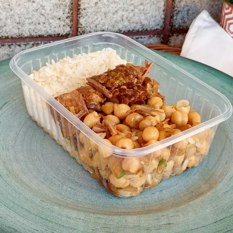 Carne de panela com grão de bico