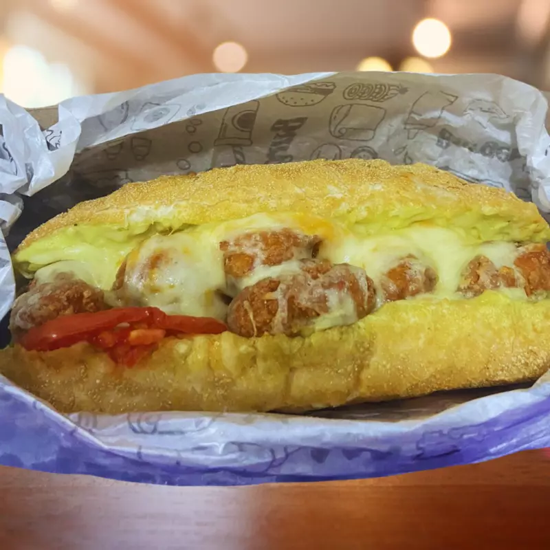 PÃO BAGUETE DE FRANGO CROCANTE
