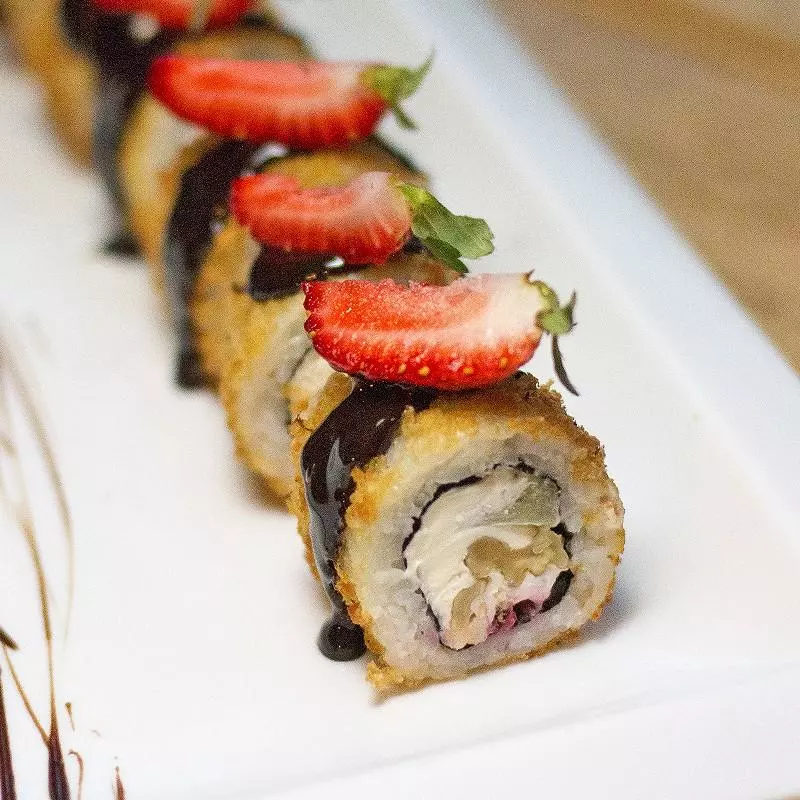 Strawberry Rolls (9 CORTES)