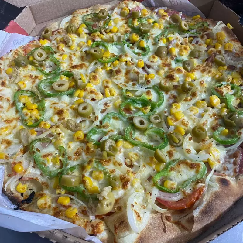 1 pizza GG TRADICIONAL+KUAT 2L